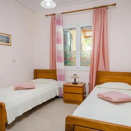Aliki Vila Barbati