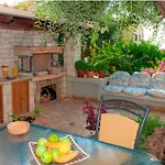 Aliki Villa