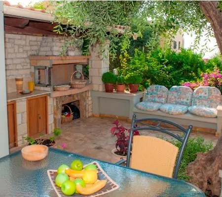 Aliki Villa